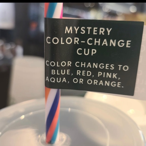 Starbucks Set of 2 Mystery Color changing cups - Picture 16 of 16